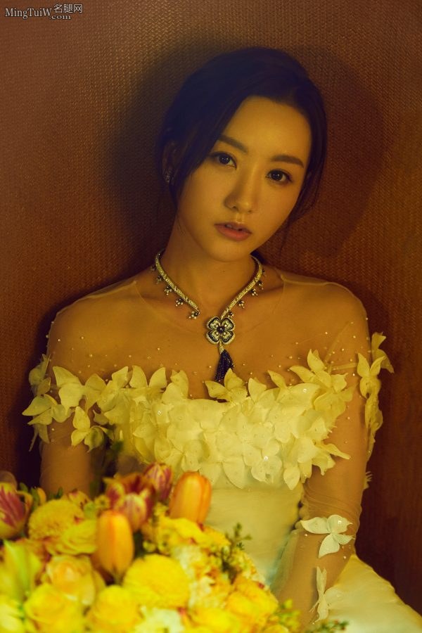 杨蓉玉腿美足出席宝格丽珠宝活动(5/5)