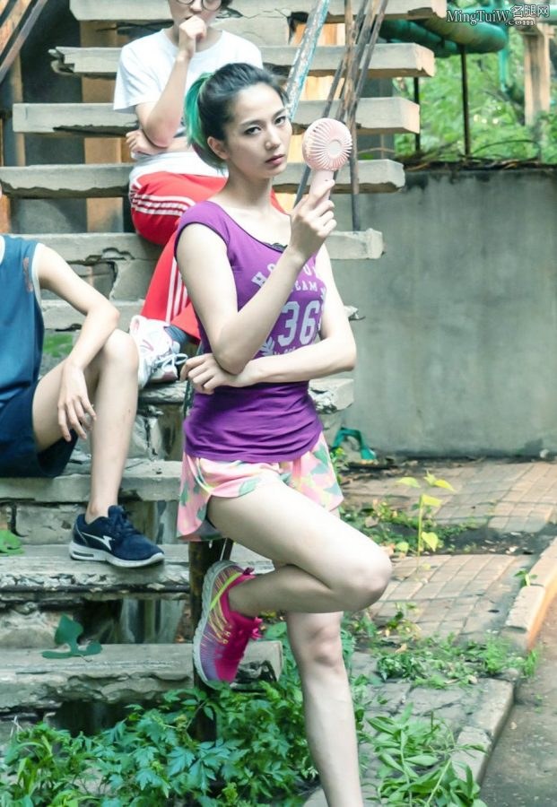 《跳舞吧！大象》彭杨美腿剧照(3/3)