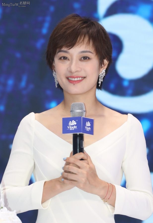天生丽质孙俪漂亮的双腿保养的不错(14/19)