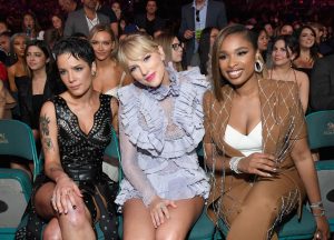 Taylor Swift的顶级美腿值得好好品味