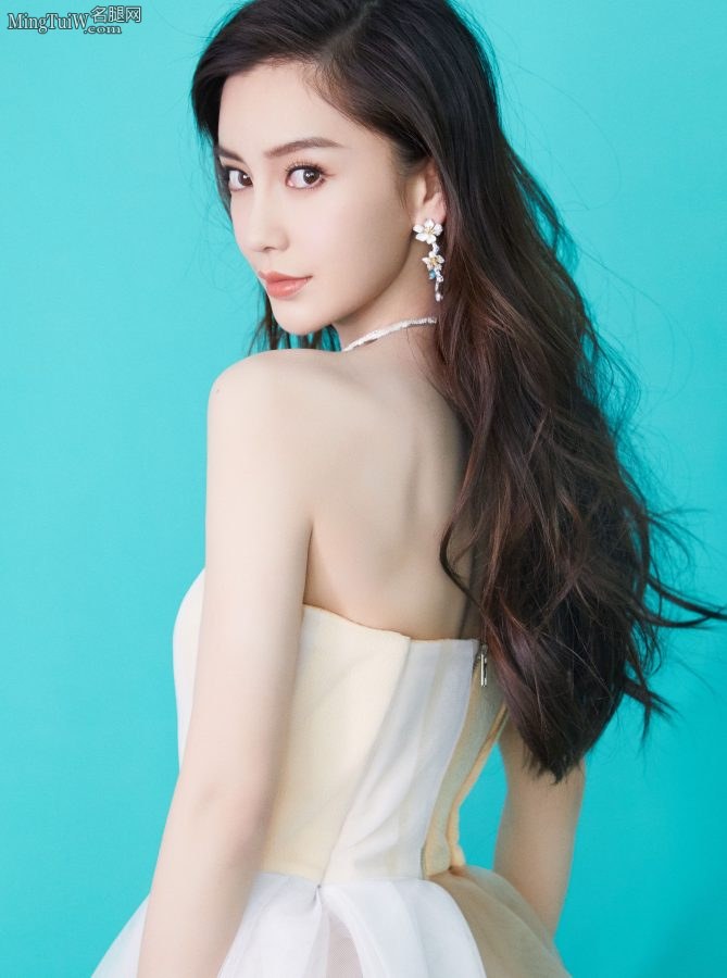 高颜值女明星Angelababy清新色调纱裙(6/11)