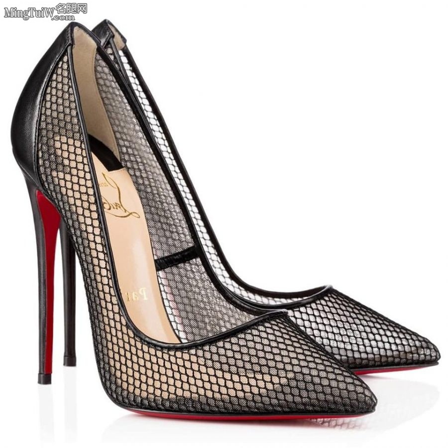 安妮·海瑟薇脚踩Christian Louboutin时尚性感高跟鞋(47/56)