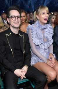 Taylor Swift的顶级美腿值得好好品味