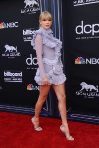 Taylor Swift的顶级美腿值得好好品味