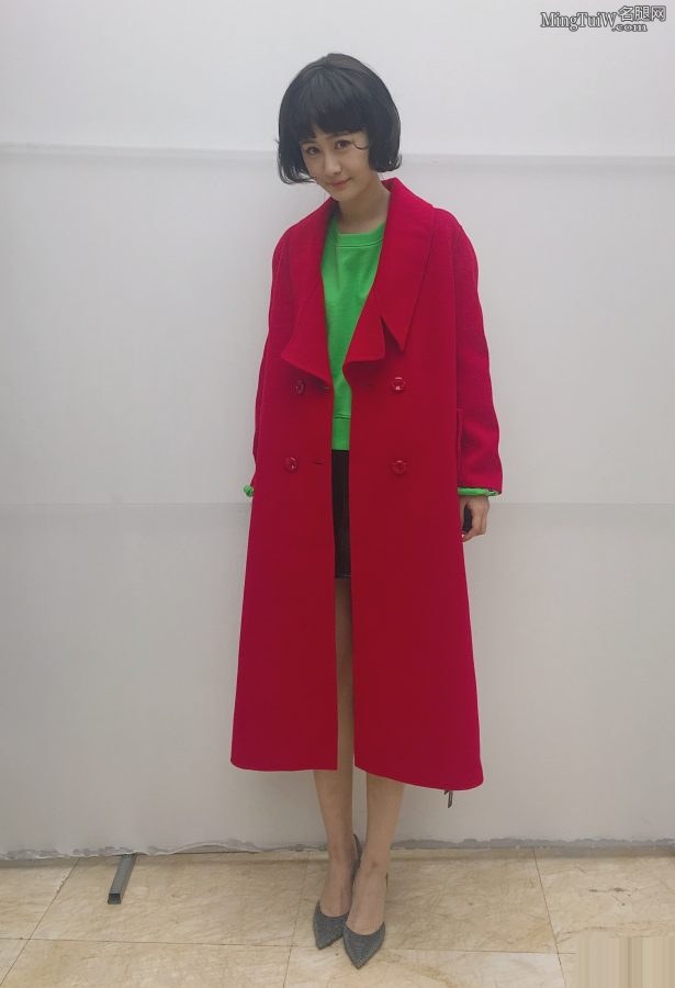 美女主持人梁田这小细腿可以的（第1张/共4张）