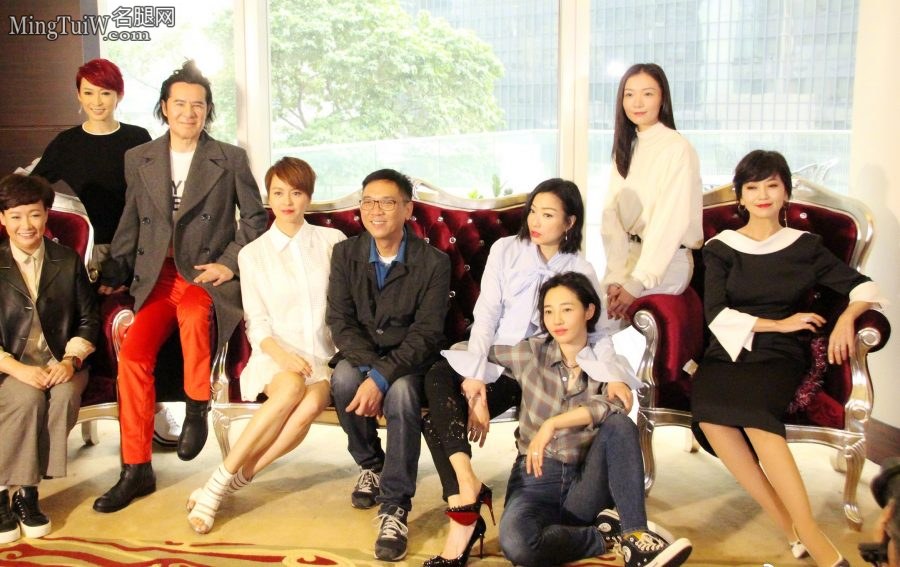 成熟美丽的女星赵雅芝丝袜高跟鞋坐C位(4/5)