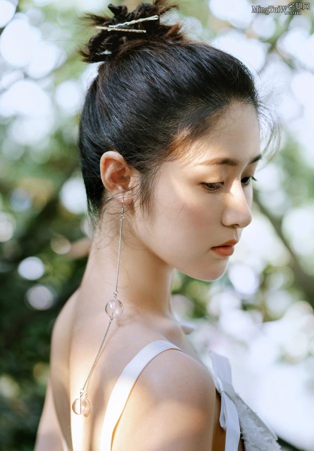 梁田白玉腿清新自然写真被柠檬酸到了(5/5)