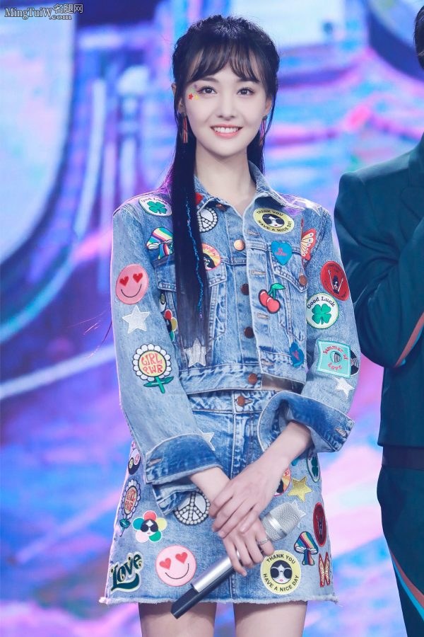 又软又甜的美腿明星郑爽颜值没谁了(6/17)