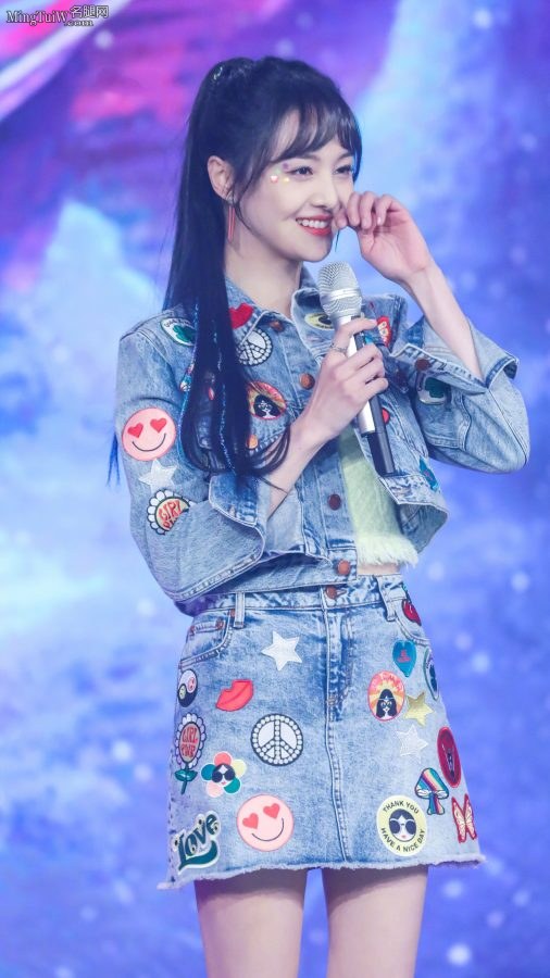 又软又甜的美腿明星郑爽颜值没谁了(16/17)