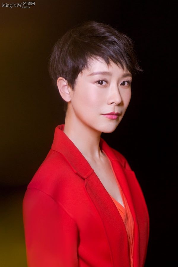 短发海清红裙细高跟美足(5/6)