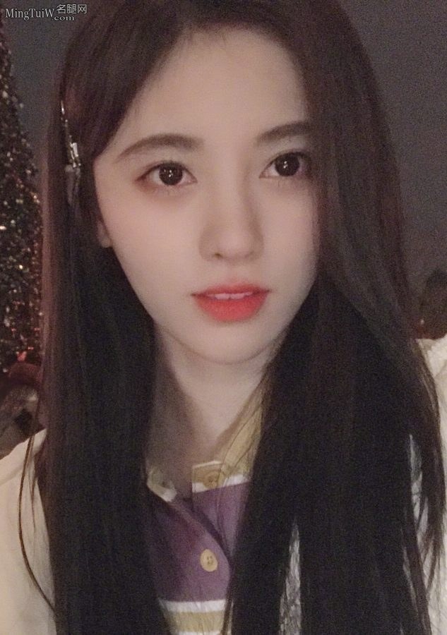 可爱少女鞠婧祎在迪士尼游玩你是最美小公主(5/5)