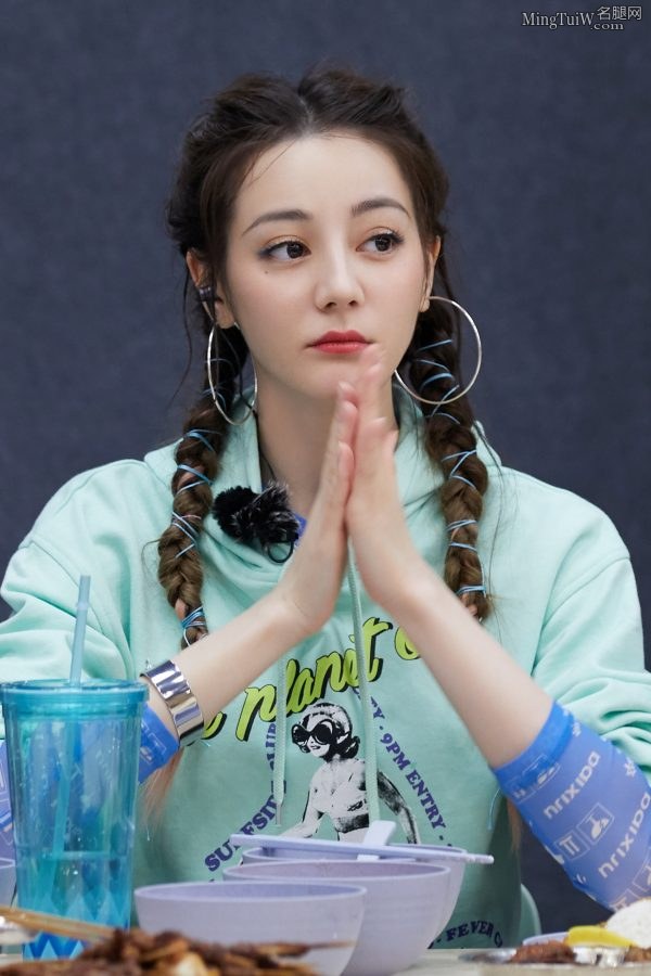 腿长颜值高活捉大美妞迪丽热巴一枚(14/15)