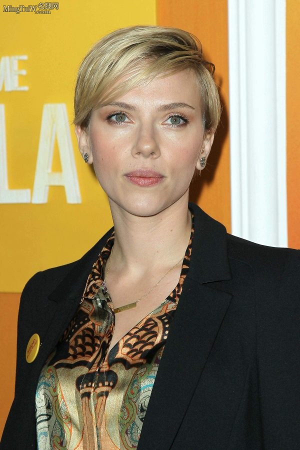 金色短发女星Scarlett Johansson高清面部(15/18)