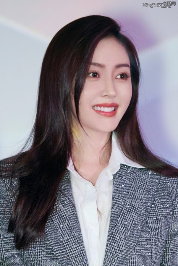 顶级大美妞张天爱的高跟美腿(9/9)