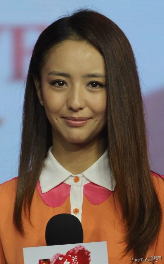 佟丽娅早年露腿照片可怜清纯的大美女(8/9)