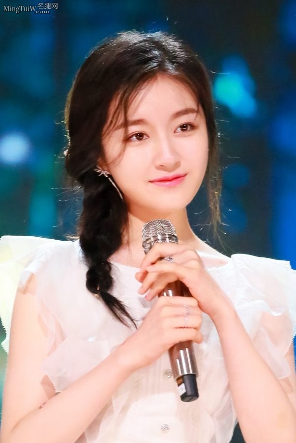 纯美可爱的小甜豆李兰迪仙女裙配高跟鞋(7/9)