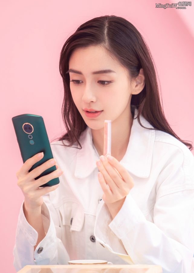 大宝贝杨颖牛仔裤美腿少女心(4/9)