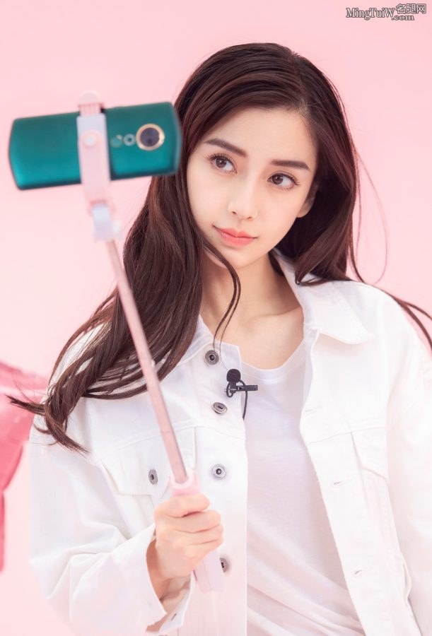 大宝贝杨颖牛仔裤美腿少女心(5/9)