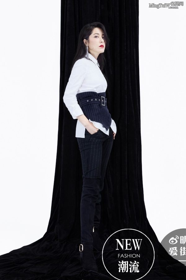 Fashion photo of tall and elegant beauty Zeng Li(6/9)