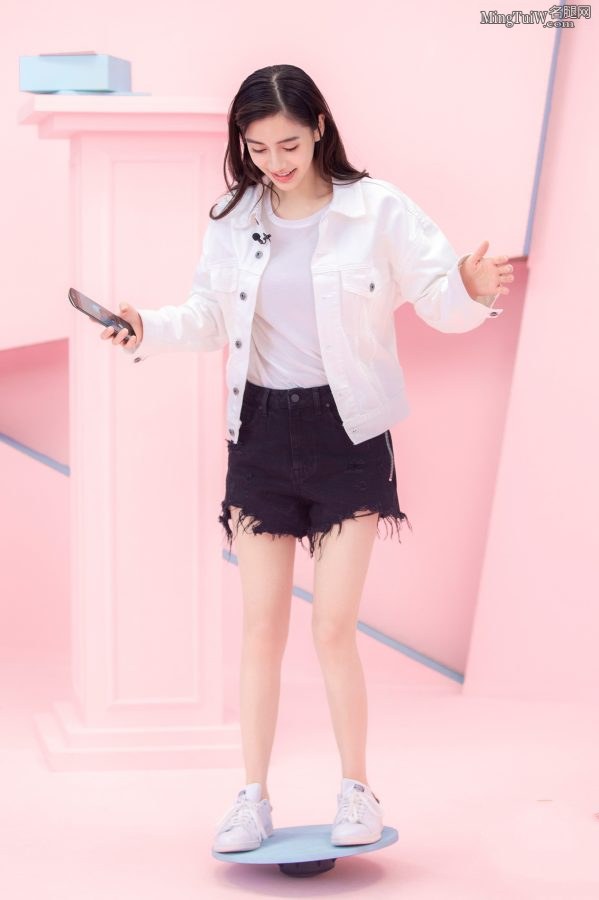 大宝贝杨颖牛仔裤美腿少女心(1/9)