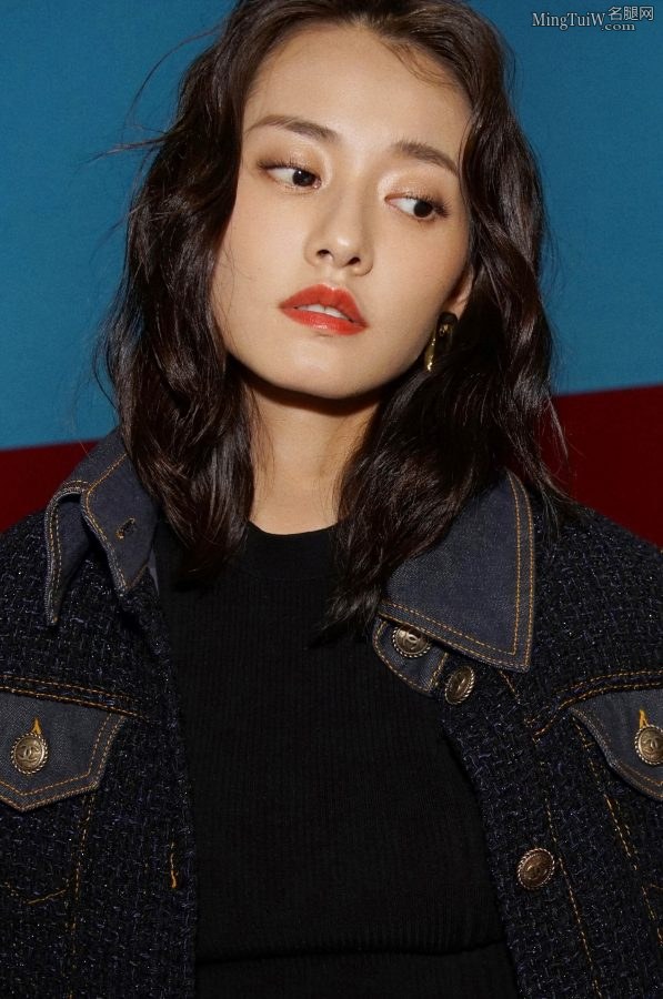 陕西美女柴碧云白腿美足帅酷写真(7/8)