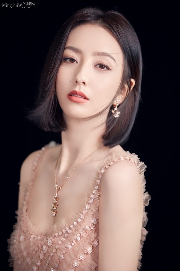 这次不看腿 来欣赏佟丽娅的绝世美颜(3/15)