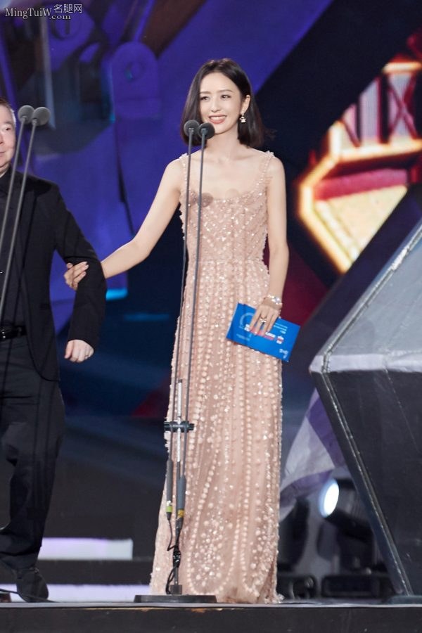 这次不看腿 来欣赏佟丽娅的绝世美颜(12/15)