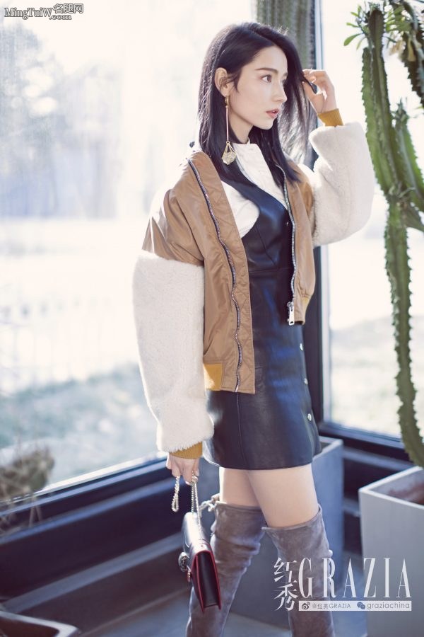代斯冬季外出私服各种秀美腿(3/5)