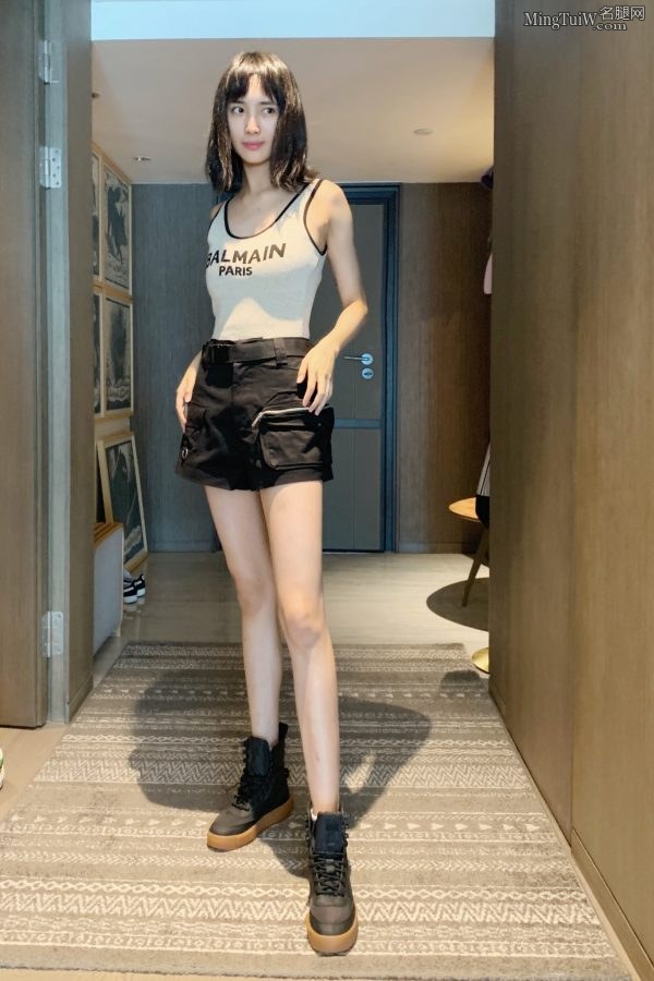 CiCi王紫璇的长腿太逆天了吧(1/2)