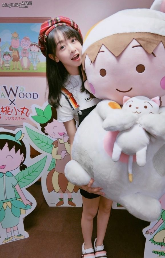 非常卡哇伊的小妹子刘木子参加樱桃小丸子活动秀细嫩玉腿(2/3)