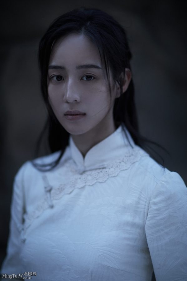 《我就是演员》张钧甯穿旗袍精彩表演光脚趴在地板上(10/11)