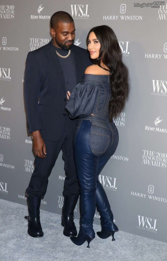 Kim Kardashian篮球般的大臀带给你强烈的视觉冲击（第15张/共16张）