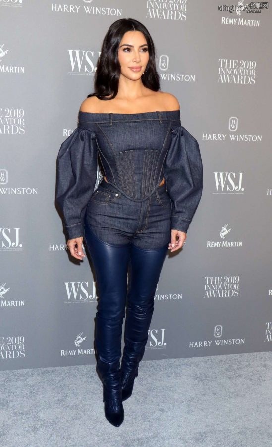 Kim Kardashian篮球般的大臀带给你强烈的视觉冲击(8/16)