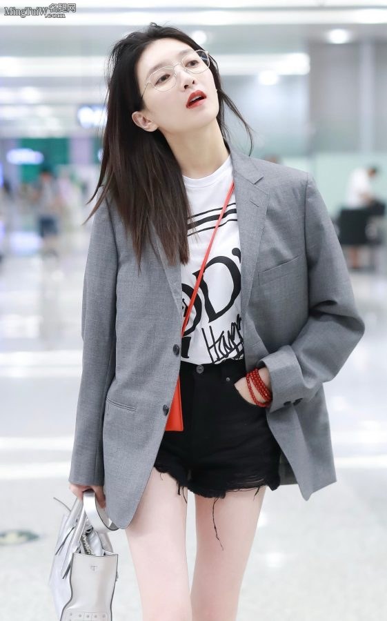 江疏影老师你光着大腿是要去哪里上课吗？(11/11)