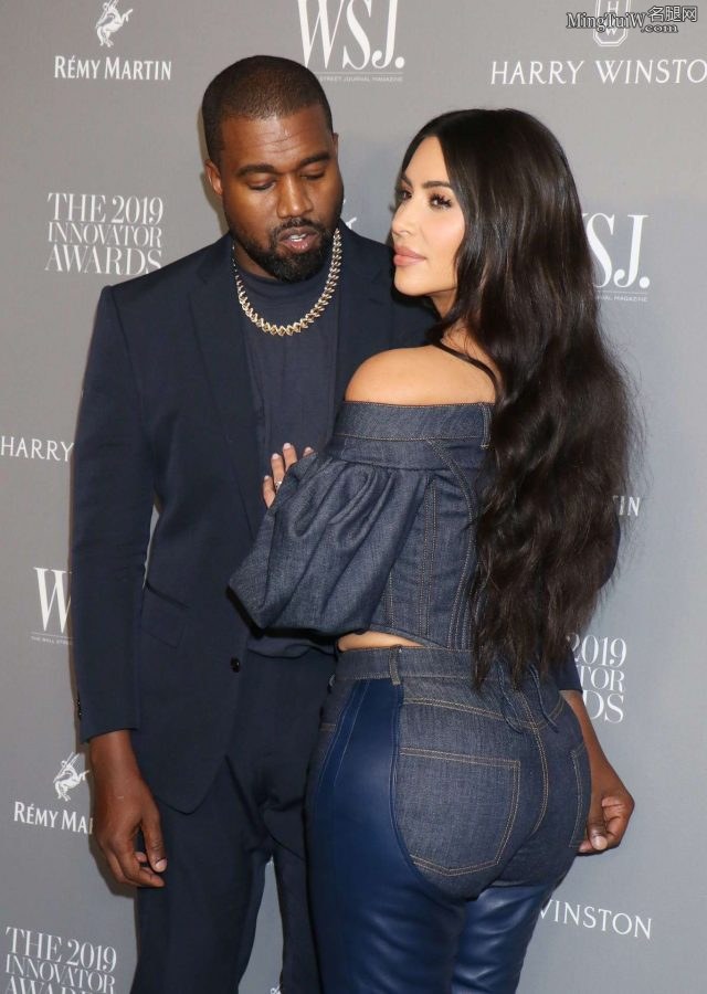 Kim Kardashian篮球般的大臀带给你强烈的视觉冲击(12/16)