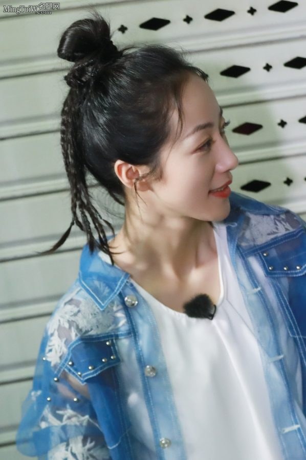 韩雪少女感十足的美腿(5/6)