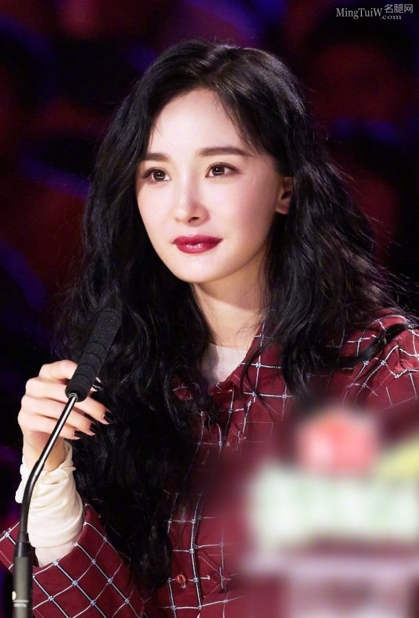 杨幂不愧是名腿网最受欢迎的美腿女神(33/54)
