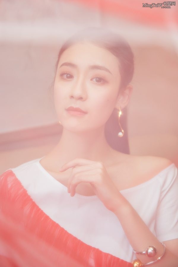 杨祺如的细高跟鞋底太美(6/10)