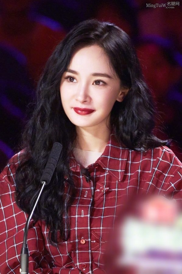 杨幂不愧是名腿网最受欢迎的美腿女神(31/54)