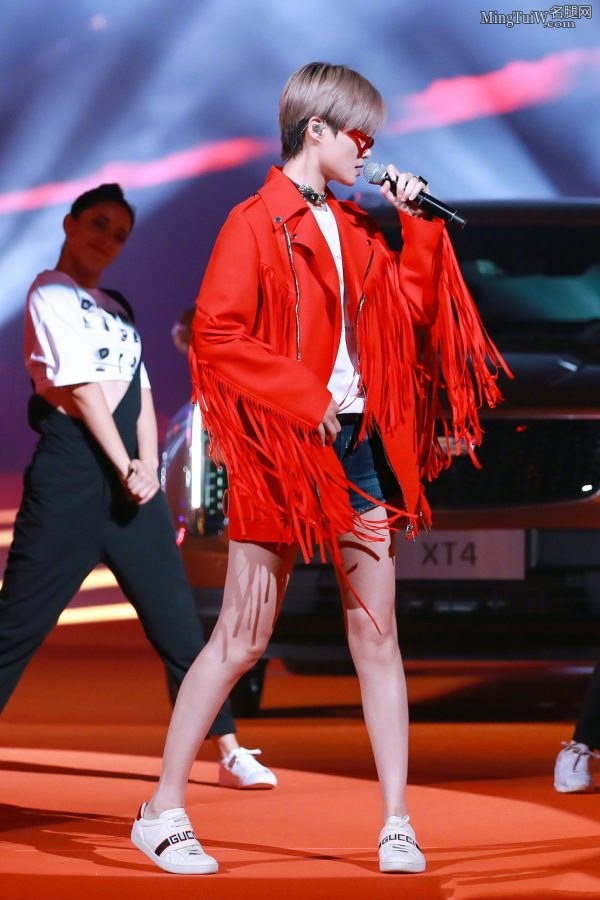 Li Yuchun's legs are still okay(1/3)