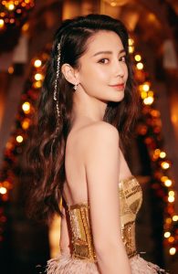 B罩杯的Angelababy不论大小也要露一露(13/50)