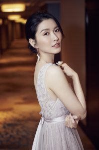 徐洁儿深沟写真 见到的都想盘她