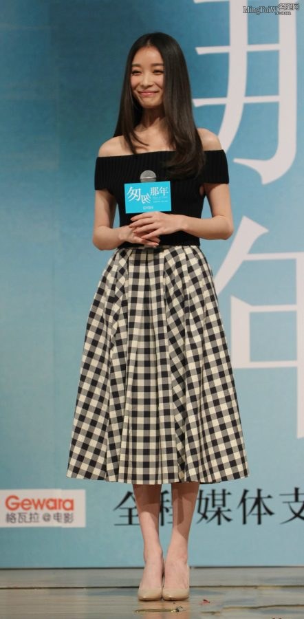 长发倪妮笑容迷人早期美照(1/6)