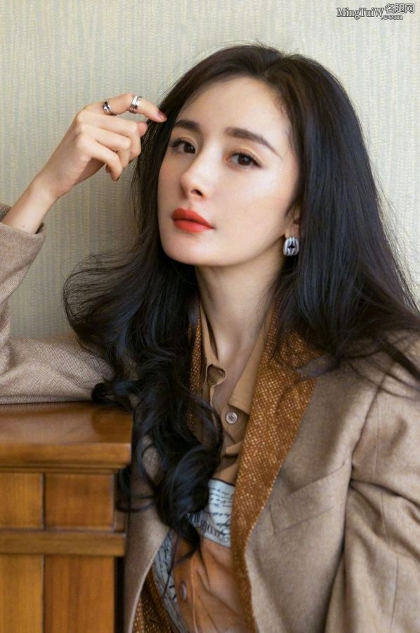 仙女幂芬芳的美足整齐的脚趾 小眼神儿太勾人(8/9)