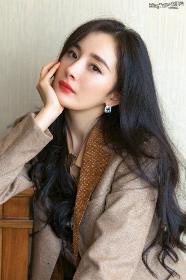 仙女幂芬芳的美足整齐的脚趾 小眼神儿太勾人(6/9)