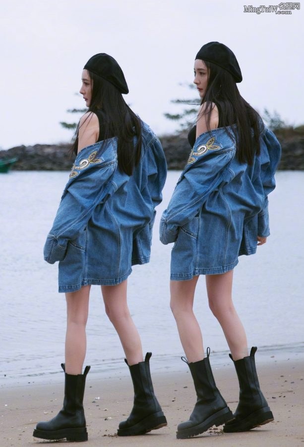 杨幂的女神Style 小皮靴贝雷帽一扭一扭真像样(29/36)