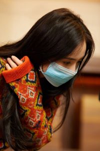 拥有着神仙美腿的杨幂穿小白鞋在故宫拍照