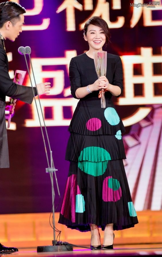 Yan Ni makes an elegant appearance on the red carpet. Women wearing high heels are the most charming.(6/12)