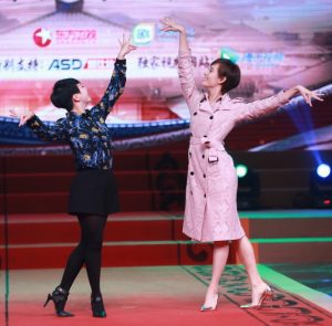 孙俪领衔刘涛加马苏三大轻熟穿高跟鞋宣传电视剧活动