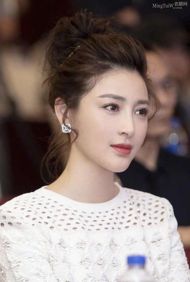 甘婷婷这腿也太优秀了(3/3)